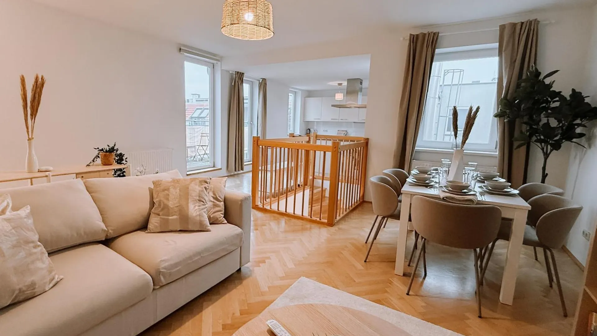 Διαμέρισμα 90Qm, 3 Bedrooms, Near Schoenbrunn, Balcony - Axara Housing Βιέννη Αυστρία